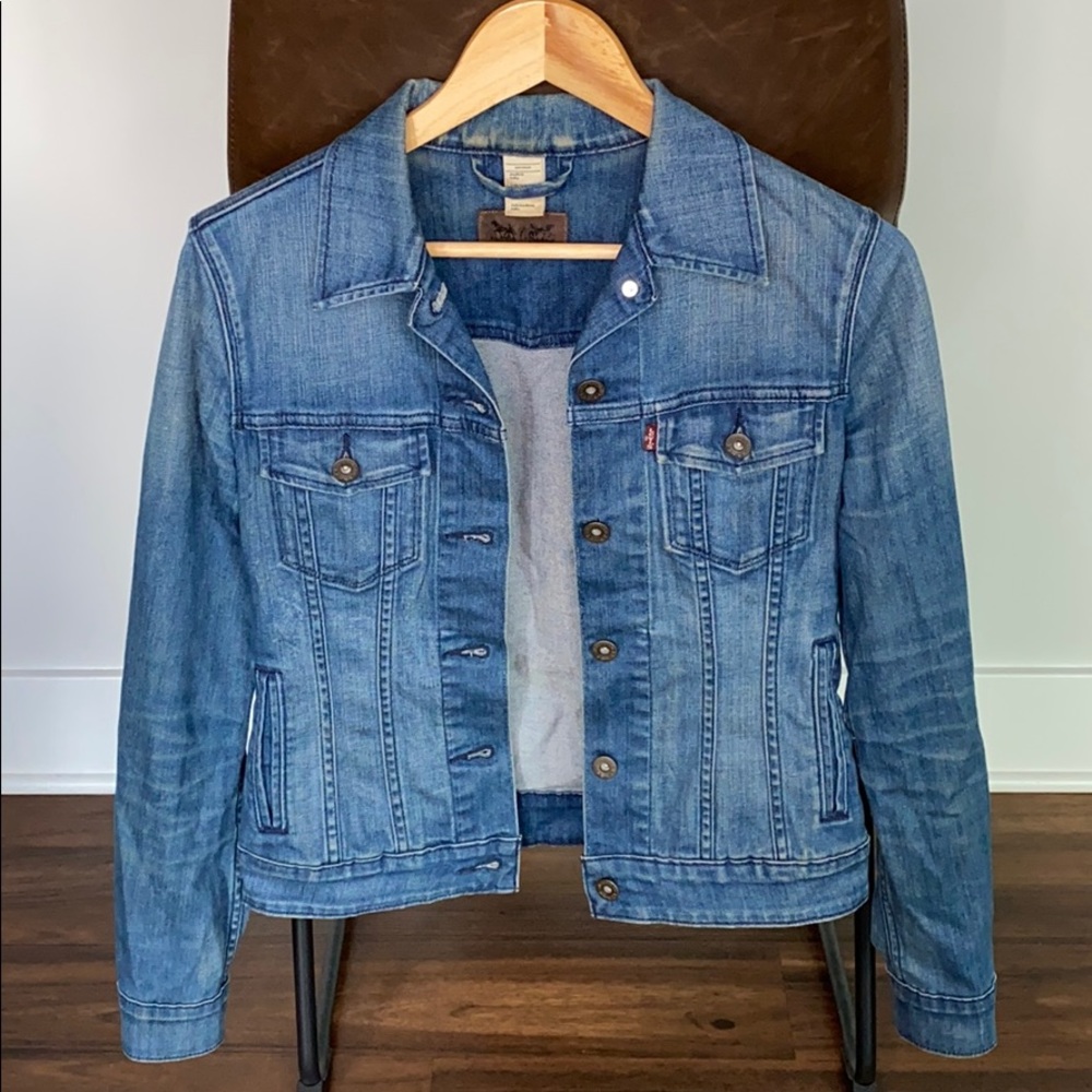Women’s Levi’s Denim Jacket